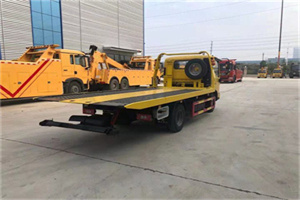 包头非事故拖车